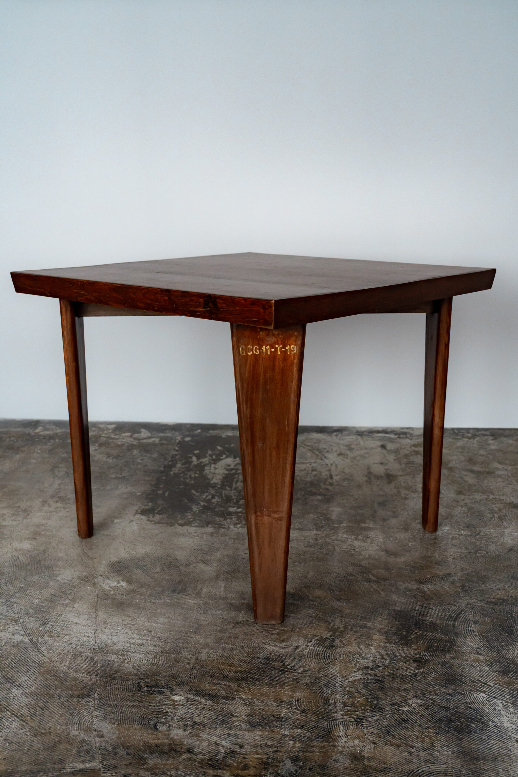 【Pierre Jeanneret】SQUARE TABLE