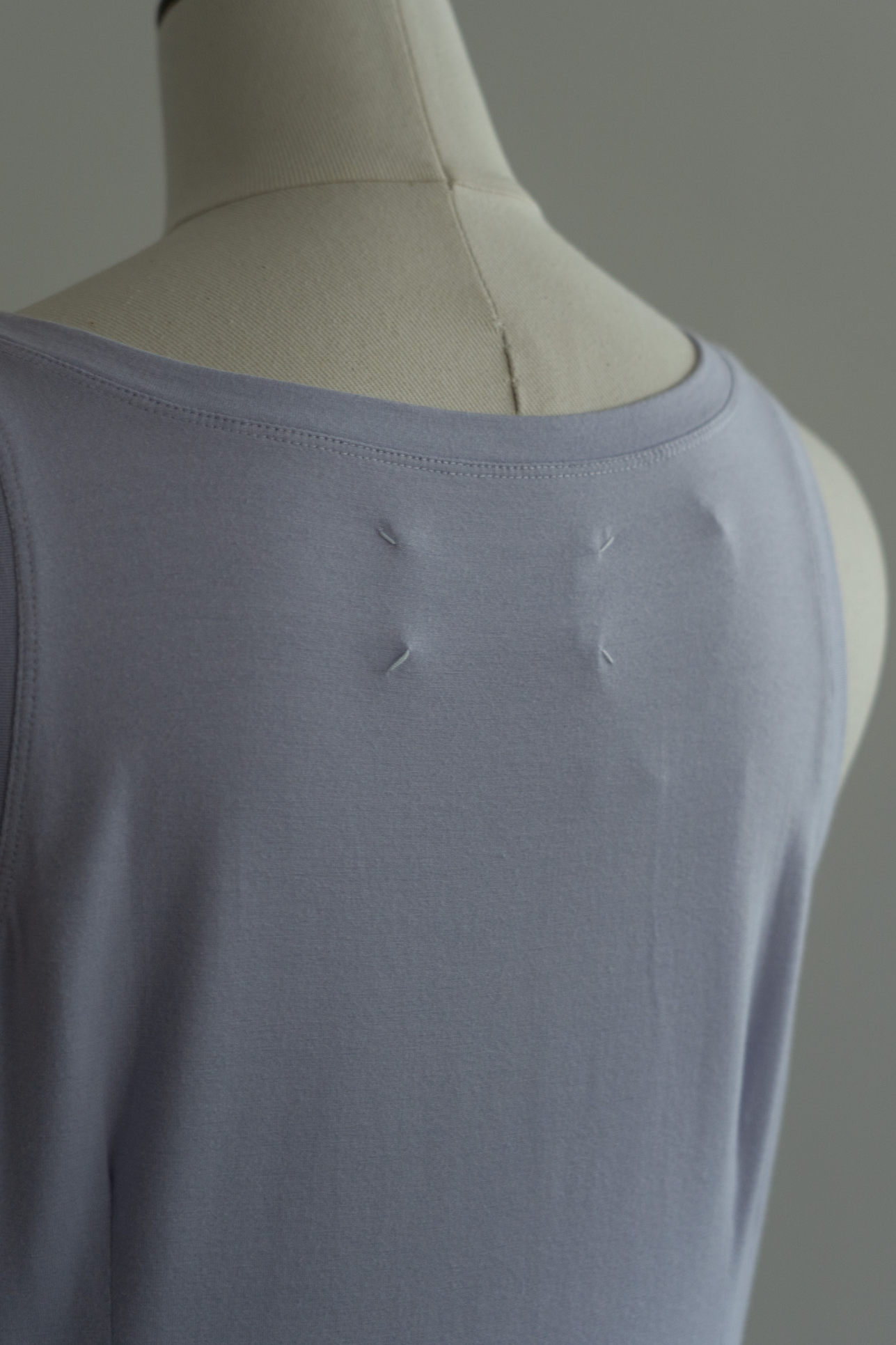 2002S/S Sleeveless Top